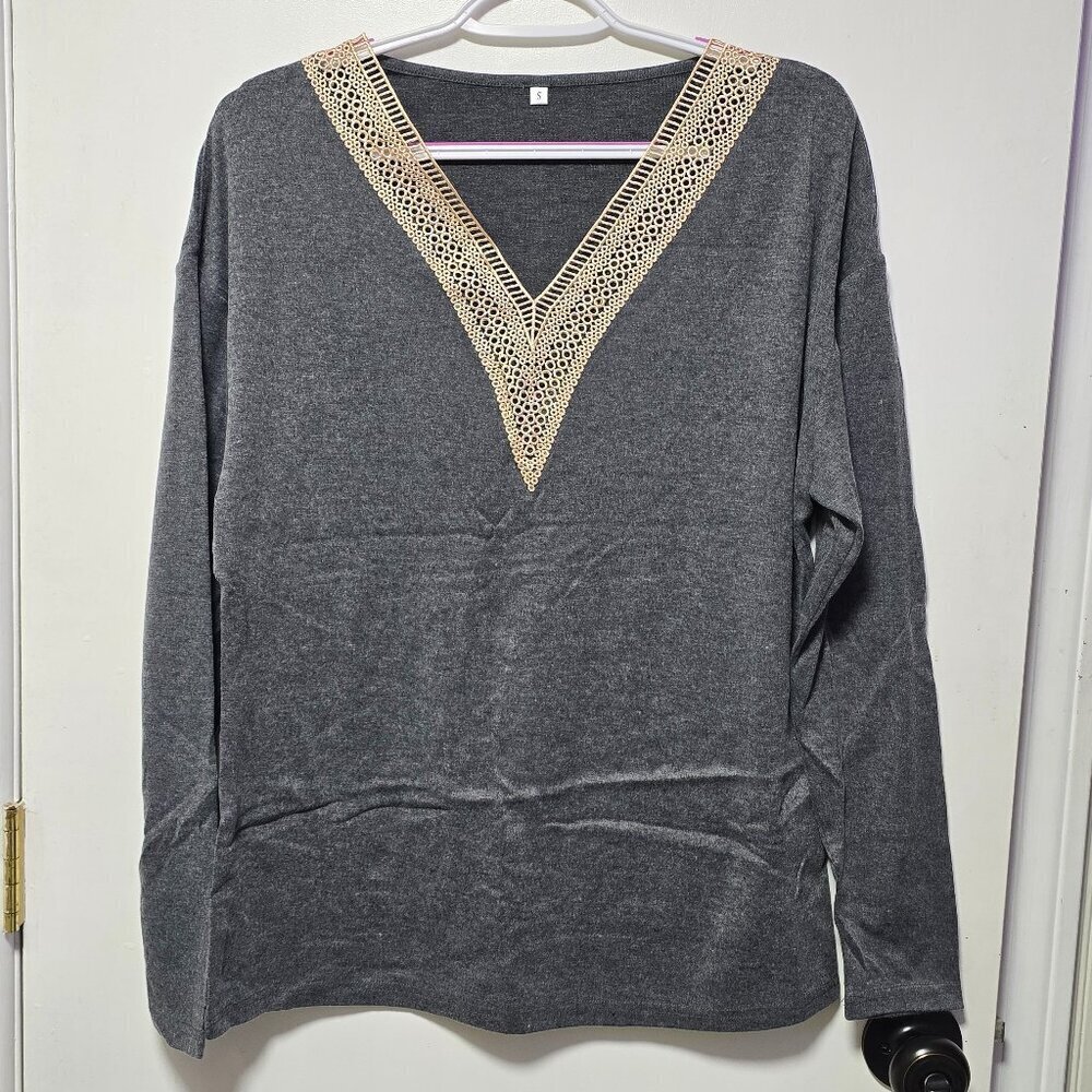 Agseem Gray Long Sleeve Light Top with Lace - Brand New with Tags Small - Picture 1 of 2